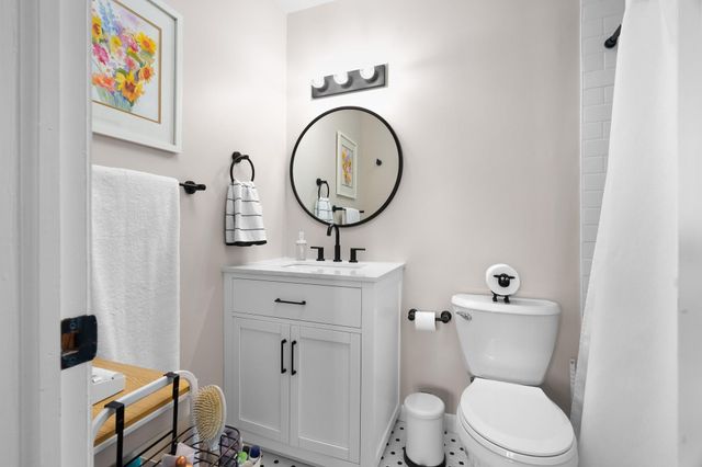 1321 Bayview Drive 4, Fort Lauderdale, FL 33304