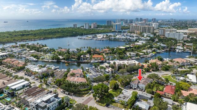 1321 Bayview Drive 4, Fort Lauderdale, FL 33304