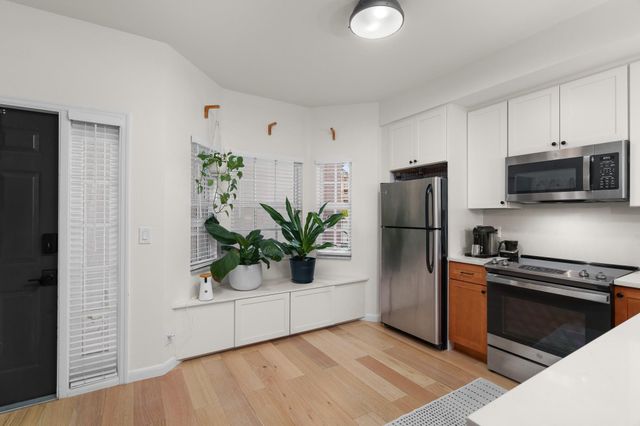 1321 Bayview Drive 4, Fort Lauderdale, FL 33304