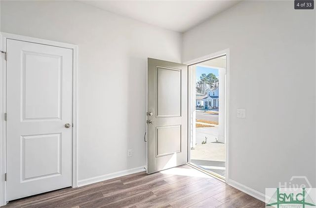 186 Crosstown Avenue, Richmond Hill, GA 31324