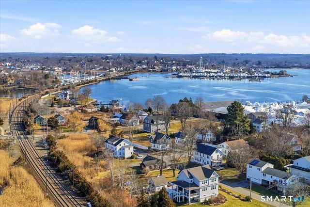 18 Maxson Street, Groton, CT 06355