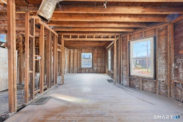 18 Maxson Street, Groton, CT 06355