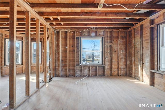 18 Maxson Street, Groton, CT 06355