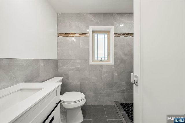 25 Winant Avenue, Ridgefield Park, NJ 07660