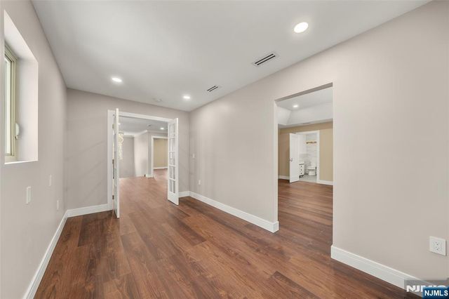 25 Winant Avenue, Ridgefield Park, NJ 07660