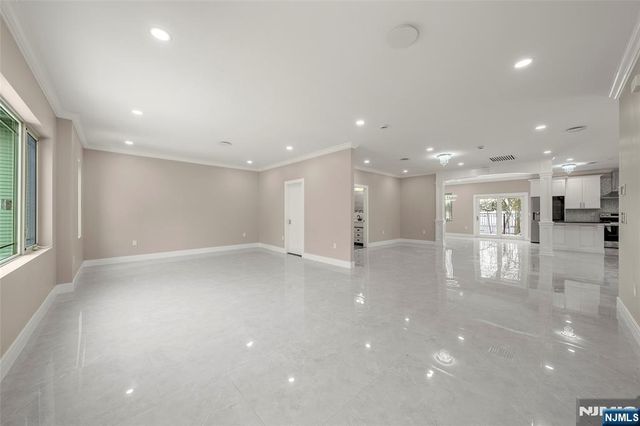 25 Winant Avenue, Ridgefield Park, NJ 07660