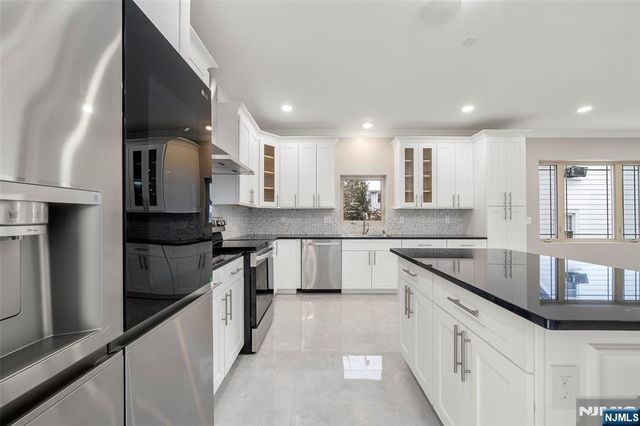 25 Winant Avenue, Ridgefield Park, NJ 07660