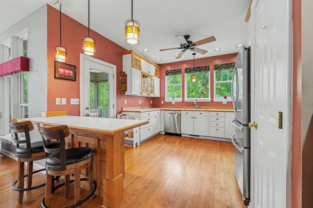 1808 Briam Drive, Valparaiso, IN 46383