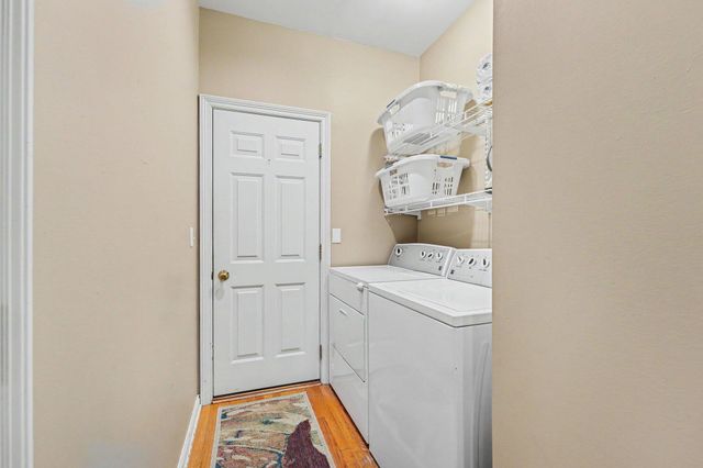 1808 Briam Drive, Valparaiso, IN 46383