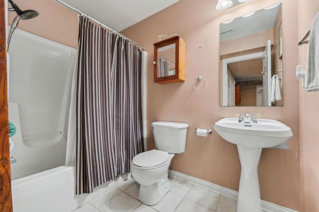 1808 Briam Drive, Valparaiso, IN 46383