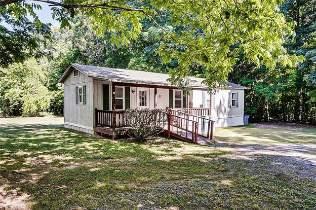 349 Ridge Road, Seagrove, NC 27341