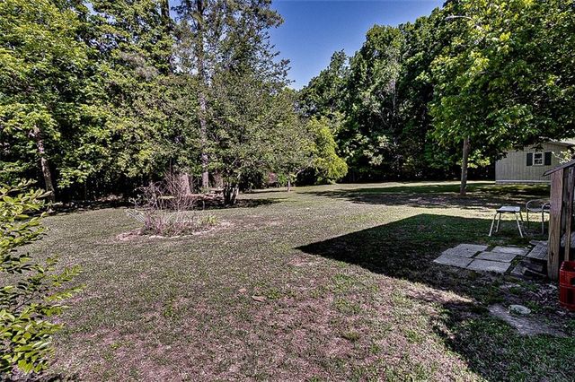 349 Ridge Road, Seagrove, NC 27341