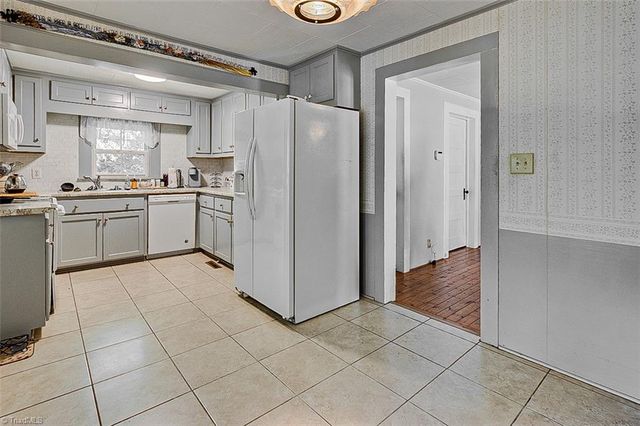 349 Ridge Road, Seagrove, NC 27341