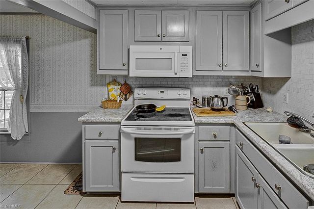 349 Ridge Road, Seagrove, NC 27341