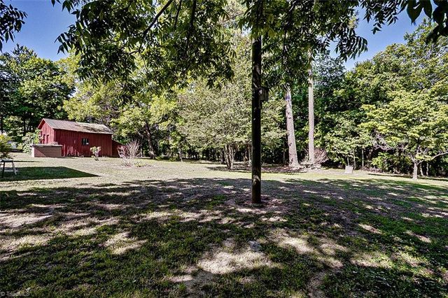 349 Ridge Road, Seagrove, NC 27341
