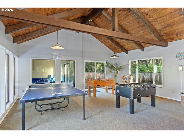 325 LANCER St 39, Lincoln City, OR 97367