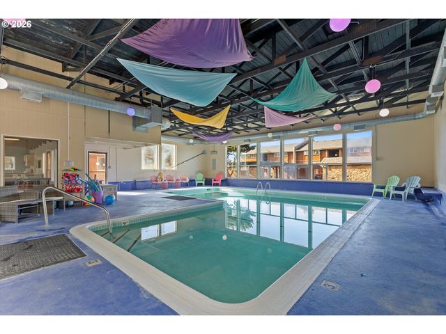 325 LANCER St 39, Lincoln City, OR 97367