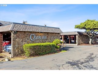 325 LANCER St 39, Lincoln City, OR 97367