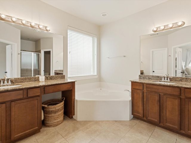 8720 Devonshire Drive, Fort Worth, TX 76131