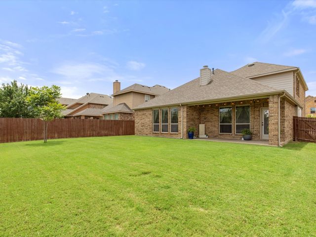 8720 Devonshire Drive, Fort Worth, TX 76131