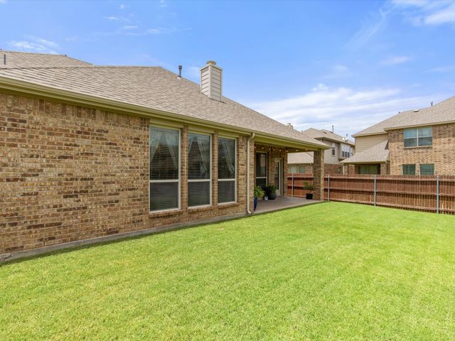 8720 Devonshire Drive, Fort Worth, TX 76131