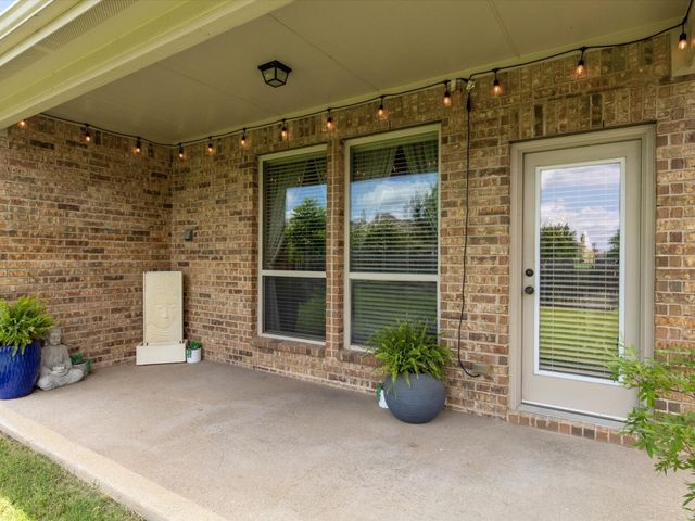 8720 Devonshire Drive, Fort Worth, TX 76131