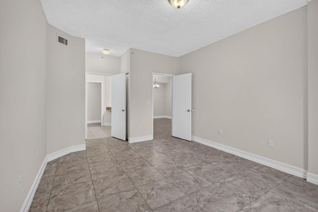 6960 SW 39th Street 207e, Davie, FL 33314