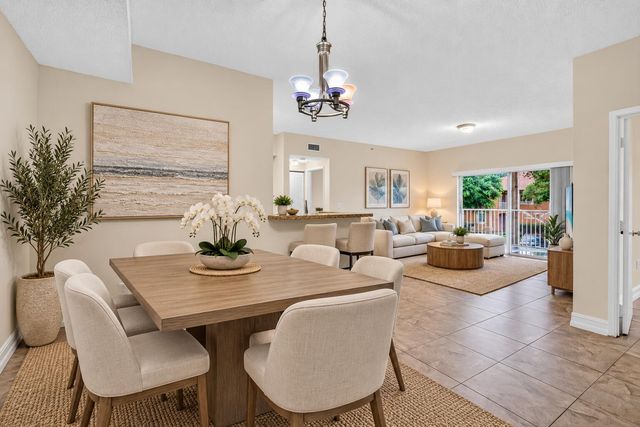 6960 SW 39th Street 207e, Davie, FL 33314