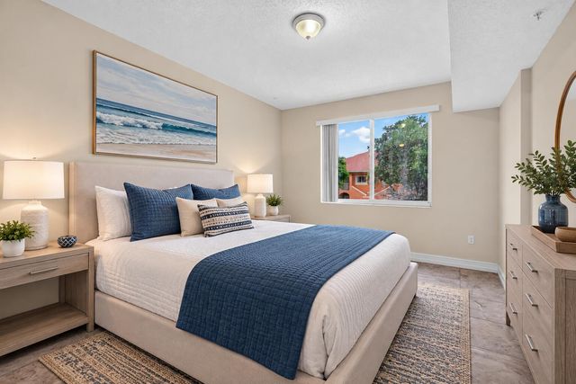 6960 SW 39th Street 207e, Davie, FL 33314