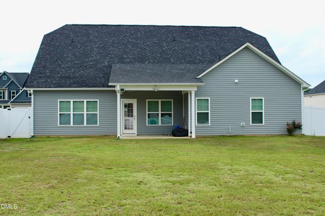 20 E Sand Luggs Court, Angier, NC 27501
