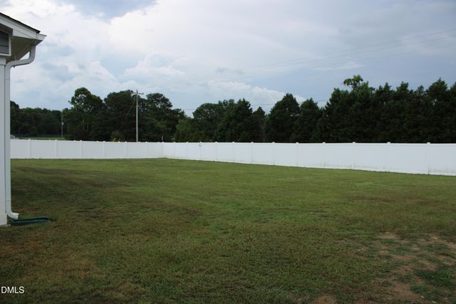 20 E Sand Luggs Court, Angier, NC 27501