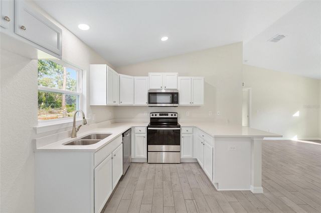 360 LOCUST ROAD, Ocala, FL 34472
