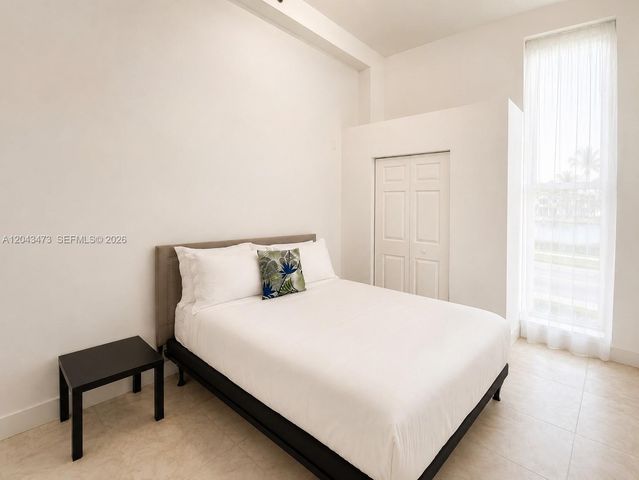 3025 Indian Creek Dr 109 109, Miami Beach, FL 33140