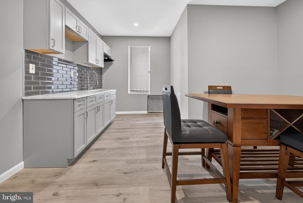 3717 FAIRMOUNT AVE, PHILADELPHIA, PA 19104 — photo 5
