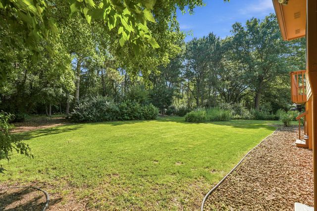 9272 Duckwood Trail, Woodbury, MN 55125