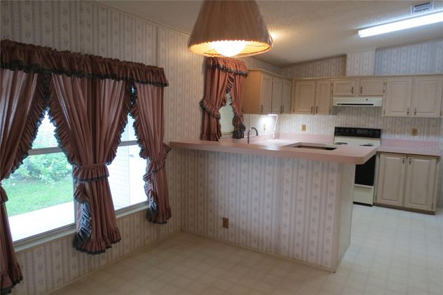 36603 JODI AVENUE, Zephyrhills, FL 33542