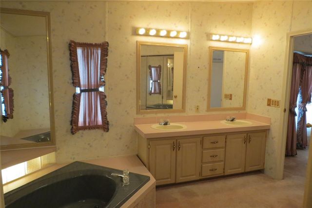 36603 JODI AVENUE, Zephyrhills, FL 33542