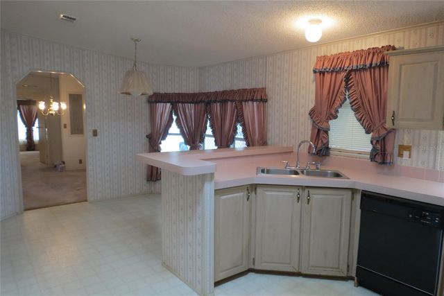 36603 JODI AVENUE, Zephyrhills, FL 33542