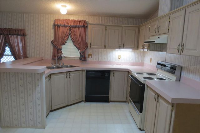 36603 JODI AVENUE, Zephyrhills, FL 33542