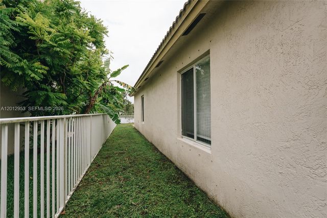 4595 SW 125th Ln, Miramar, FL 33027
