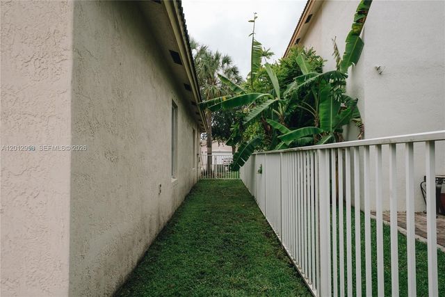 4595 SW 125th Ln, Miramar, FL 33027