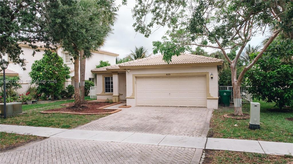 4595 SW 125th Ln, Miramar, FL 33027
