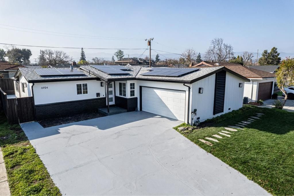 Image 1 of property listing at 6924 Bollinger Road, San Jose, CA 95129