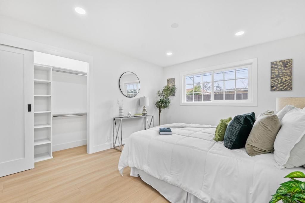 Image 20 of property listing at 6924 Bollinger Road, San Jose, CA 95129