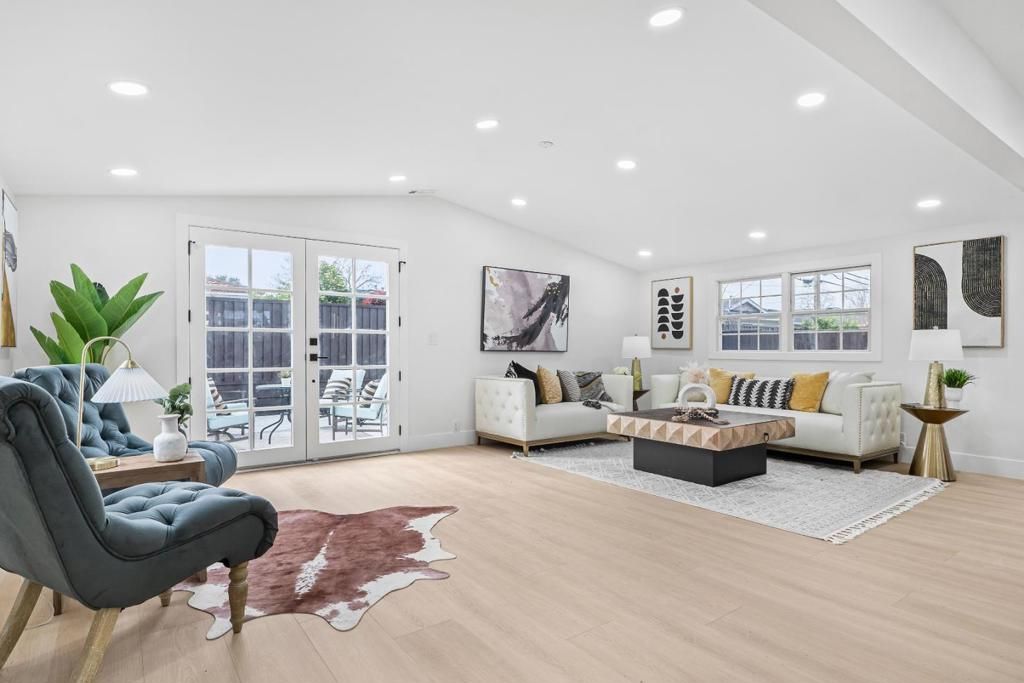 Image 3 of property listing at 6924 Bollinger Road, San Jose, CA 95129