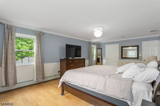 596 Terhune Dr, Wayne Twp., NJ 07470