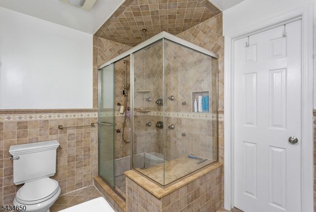 596 Terhune Dr, Wayne Twp., NJ 07470