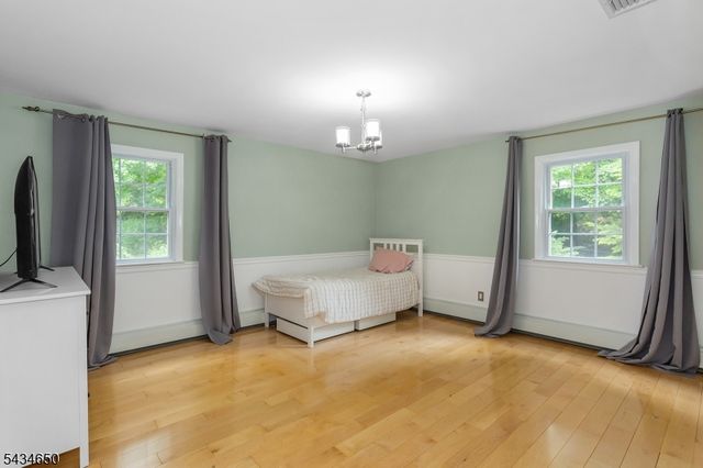 596 Terhune Dr, Wayne Twp., NJ 07470