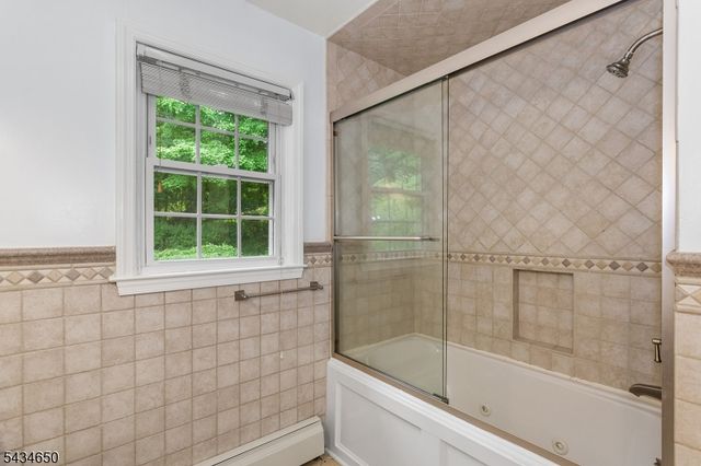 596 Terhune Dr, Wayne Twp., NJ 07470