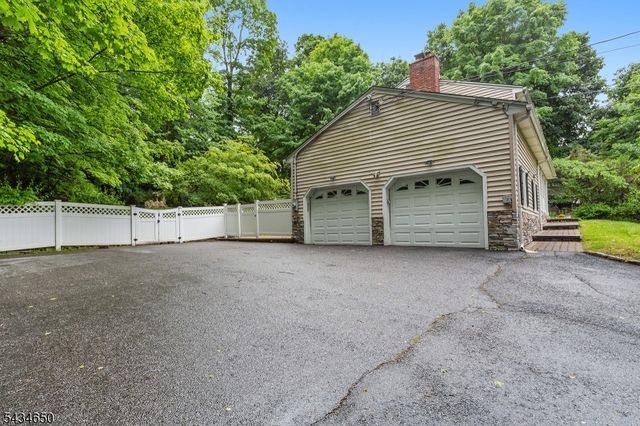 596 Terhune Dr, Wayne Twp., NJ 07470